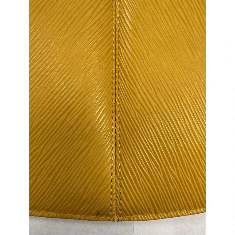 Vintage Louis Vuitton Epi Leather Jaune Yellow Clutch Pochette Made France